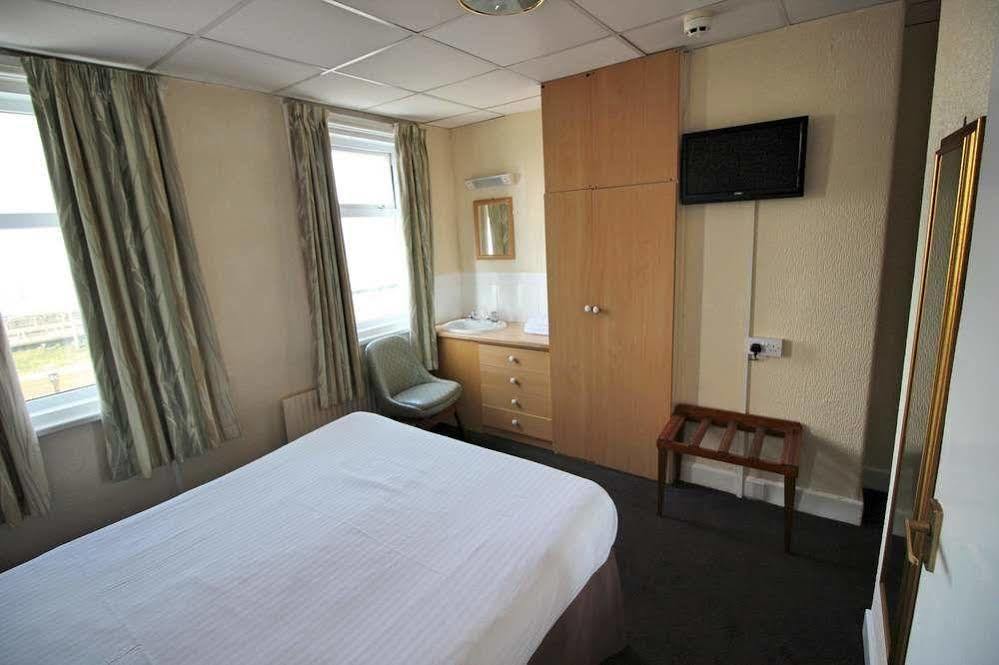 The Colwyn Hotel - Near Pleasure Beach Blackpool Zewnętrze zdjęcie